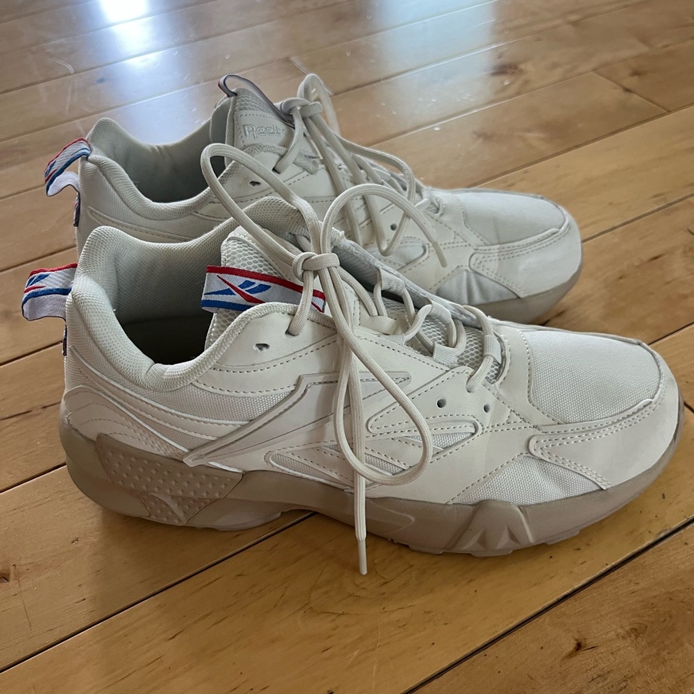 Reebok off white with tan sole sneaker